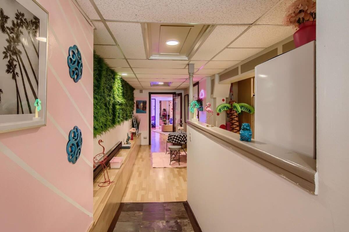 Barbie'S Dream Apt In The City Sacramento Extérieur photo